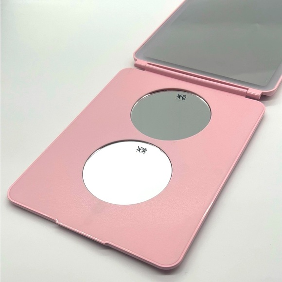 Pink LED Makeup Mirror - Picture 5 of 7